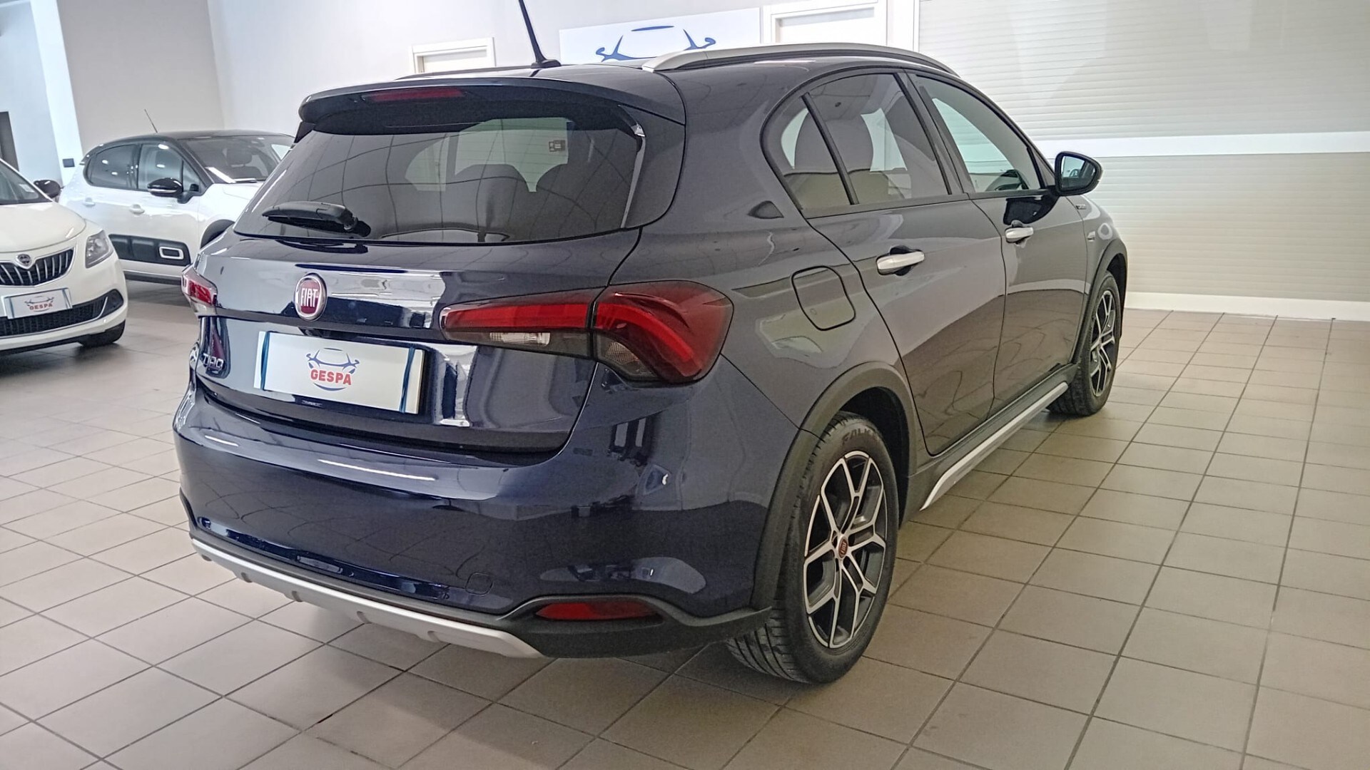 FIAT Tipo (2015-->) Tipo 1.0 5 porte Cross